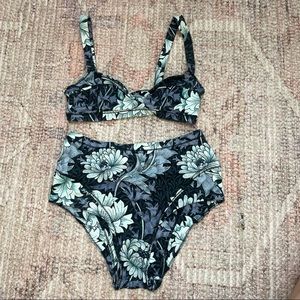 House of hackney high waisted bikini - size large would fit medium!
